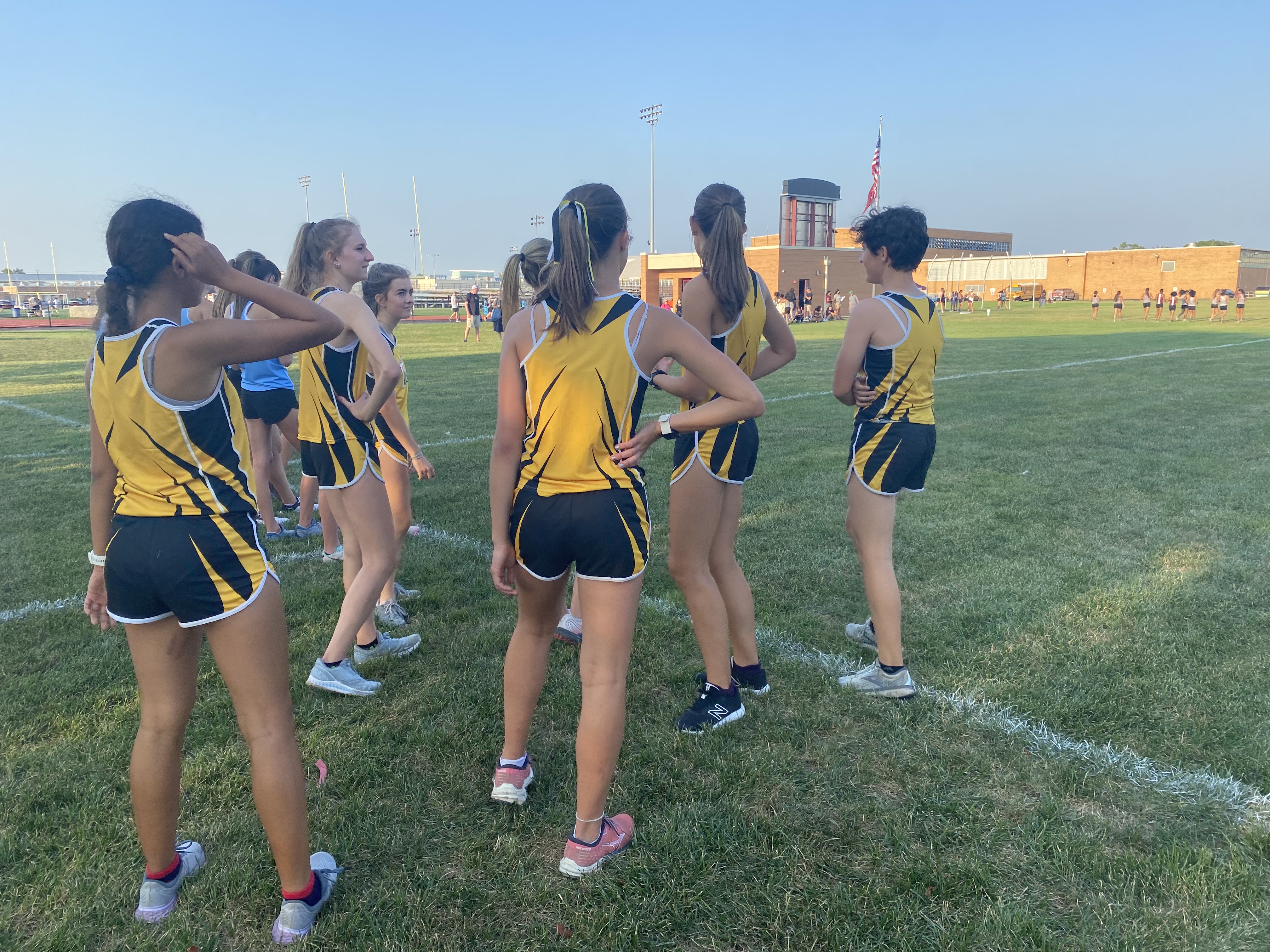 Hinsdale South Varsity Girls at Morton